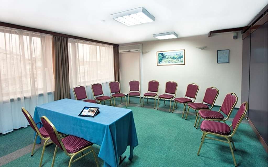 Hotel Premier Lybid 3*